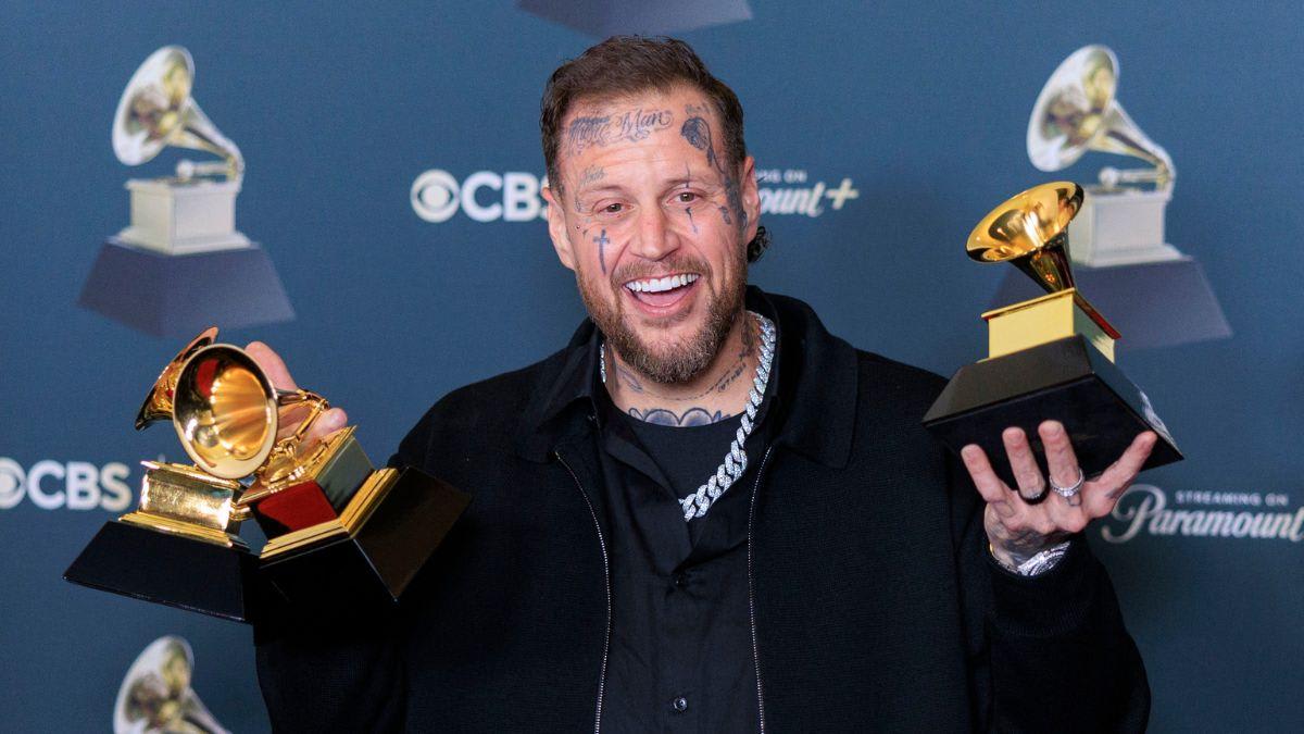 Jelly Roll admits he broke his collarbone before 2026 Grammy Awards: ‘I was so scared’